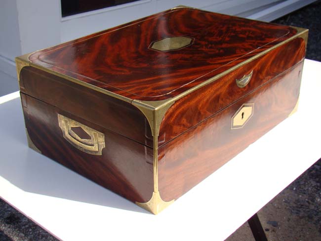 A fine Antique French Napoleonic period brass bound Mahogany Dressing Box circa 1815 — image 3